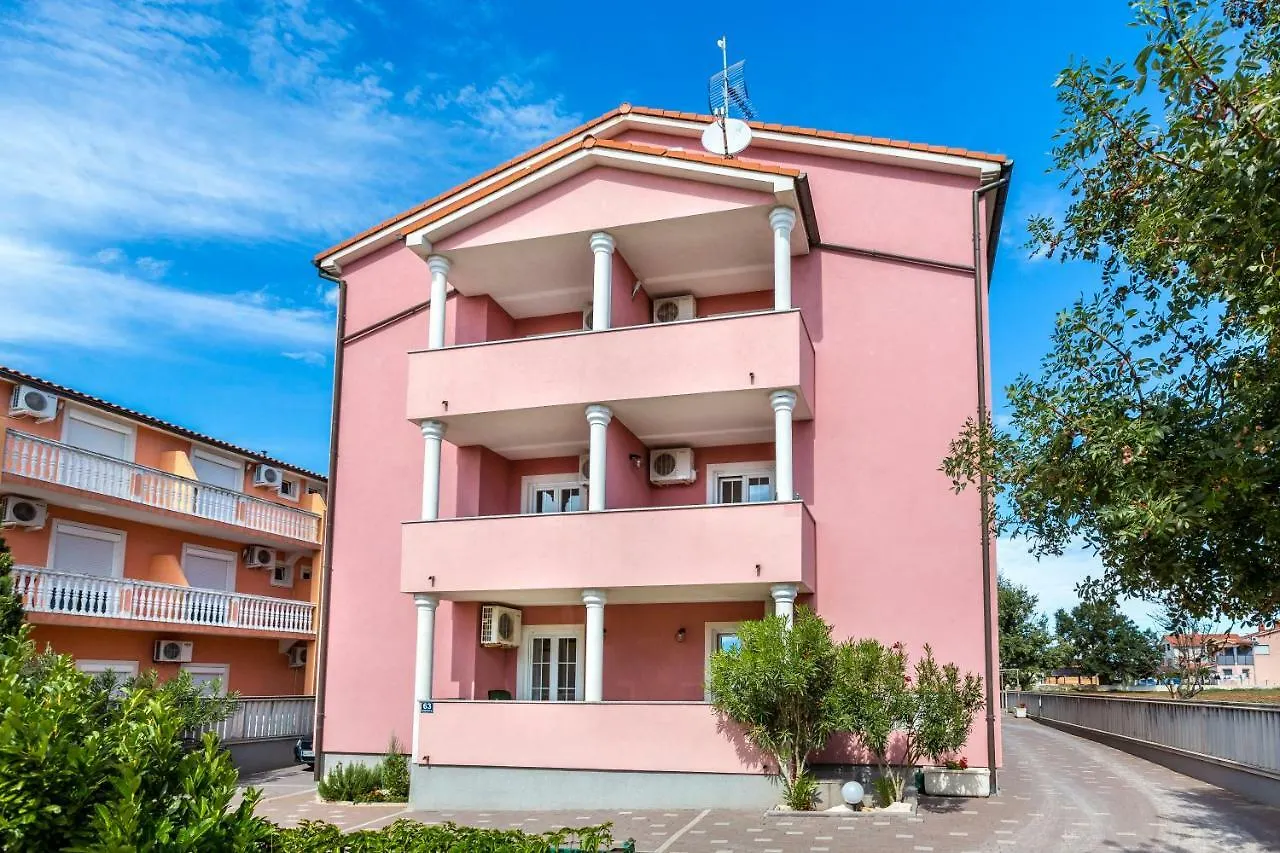 Apartmani Diana Medulin