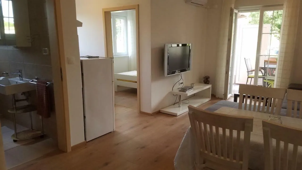 Apartmani Diana Medulin 0*,  Croacia